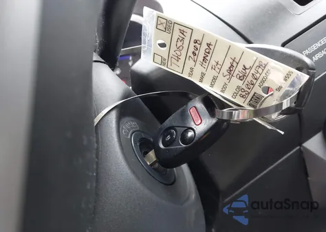 2008 Honda Fit Sport z USA, uszkodzony, nr VIN JHMGD38658S060478